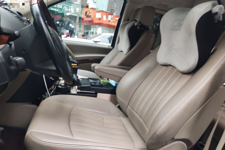 Used Mercedes-Benz Viano 2014 3.5L Premier Edition Left Front Seat