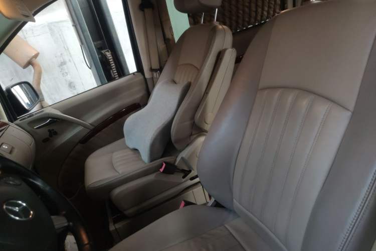 Used Mercedes-Benz Viano 2014 3.5L Premier Edition Left Front Seat