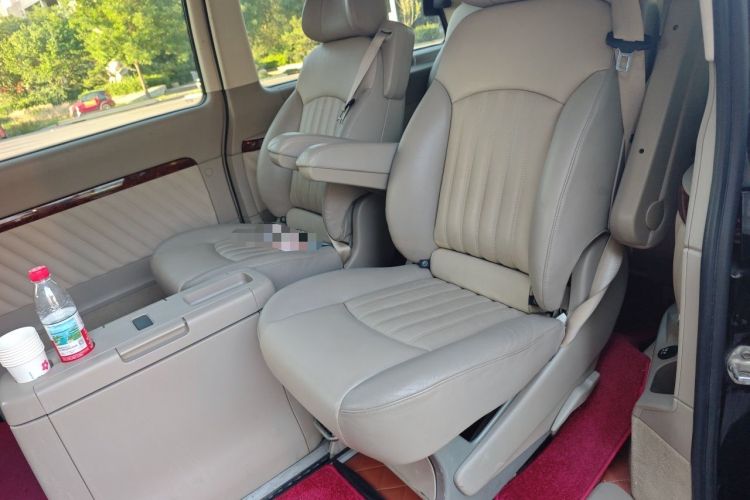 Used Mercedes-Benz Viano 2014 3.5L Premier Edition Left Rear Seat