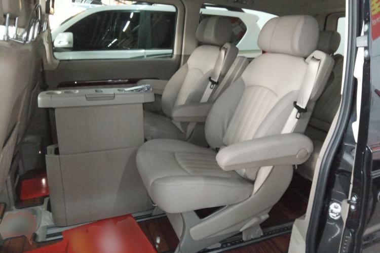 Used Mercedes-Benz Viano 2014 3.5L Premier Edition Left Rear Seat
