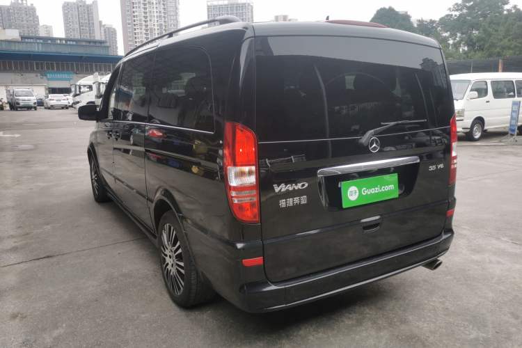 Used Mercedes-Benz Viano 2014 3.5L Premier Edition Rear Left 45 Deg