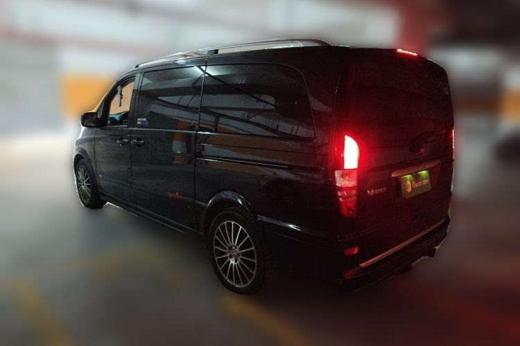 Used Mercedes-Benz Viano 2014 3.5L Premier Edition Rear Left 45 Deg