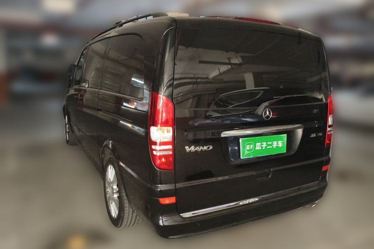 Used Mercedes-Benz Viano 2014 3.5L Premier Edition Rear Left 45 Deg