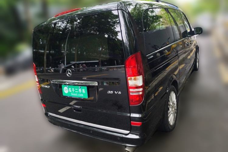 Used Mercedes-Benz Viano 2014 3.5L Premier Edition Rear Right 45 Deg