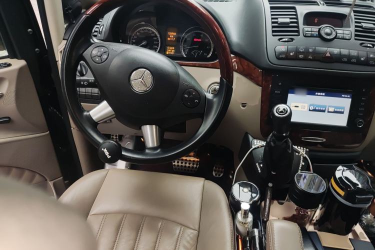 Used Mercedes-Benz Viano 2014 3.5L Premier Edition Steering Wheel