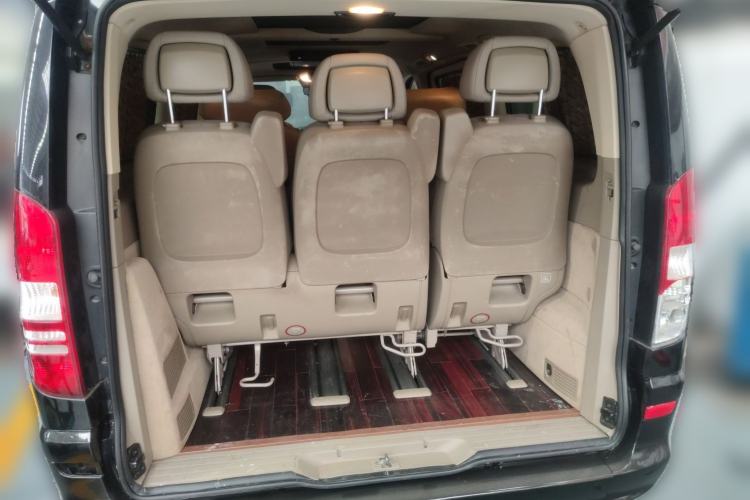 Used Mercedes-Benz Viano 2014 3.5L Premier Edition Trunk