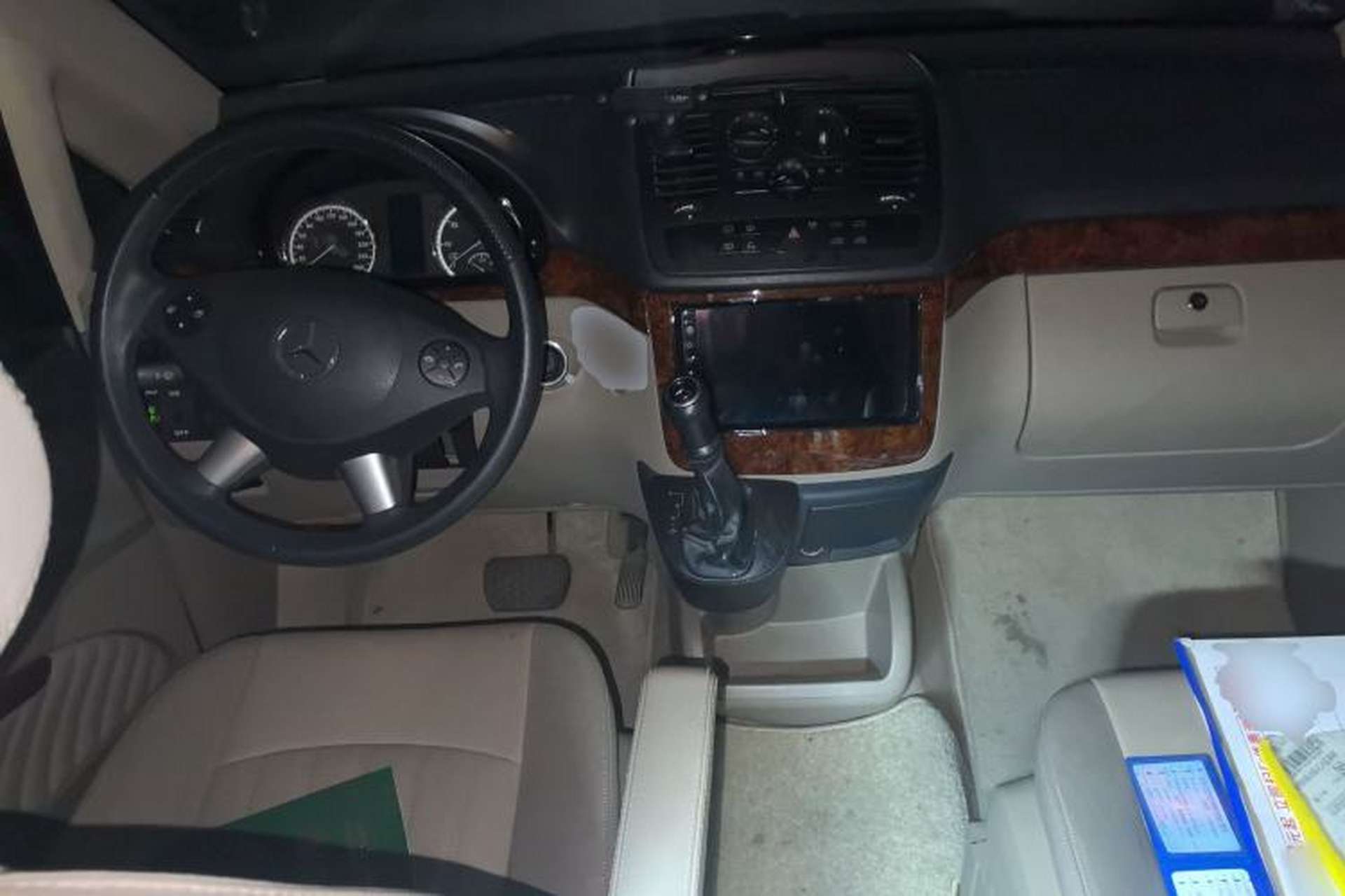 Used Mercedes-Benz Viano 2015 3.0L Partner Edition Center Console