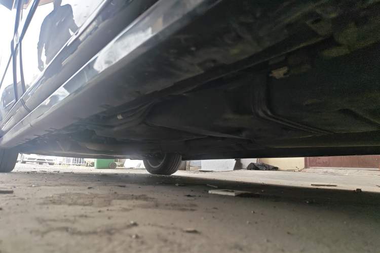 Used Mercedes-Benz Viano 2015 3.0L Partner Edition Chassis Rear Left