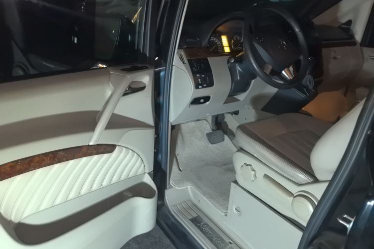 Used Mercedes-Benz Viano 2015 3.0L Partner Edition Driver Seat