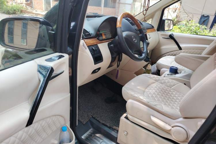Used Mercedes-Benz Viano 2015 3.0L Partner Edition Driver Seat