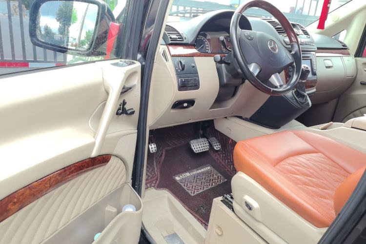 Used Mercedes-Benz Viano 2015 3.0L Partner Edition Driver Seat