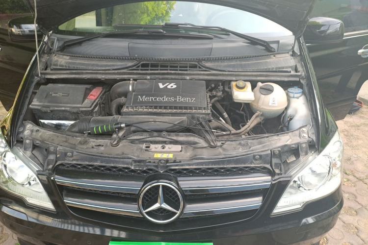 Used Mercedes-Benz Viano 2015 3.0L Partner Edition Engine Bay