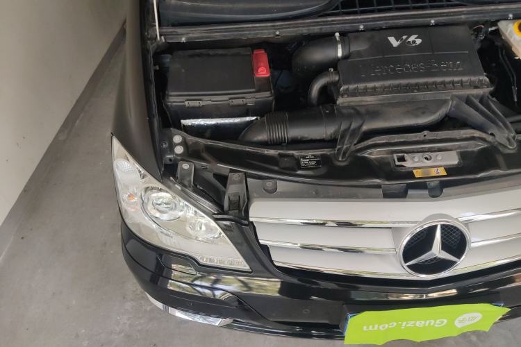 Used Mercedes-Benz Viano 2015 3.0L Partner Edition Engine Bay Right