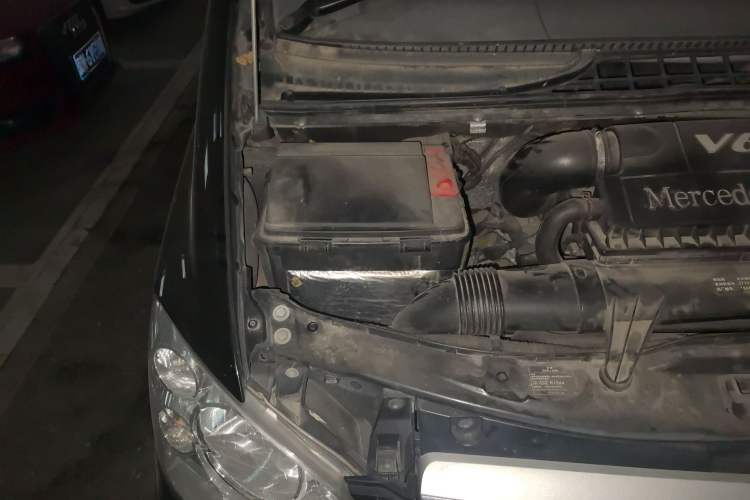 Used Mercedes-Benz Viano 2015 3.0L Partner Edition Engine Bay Right