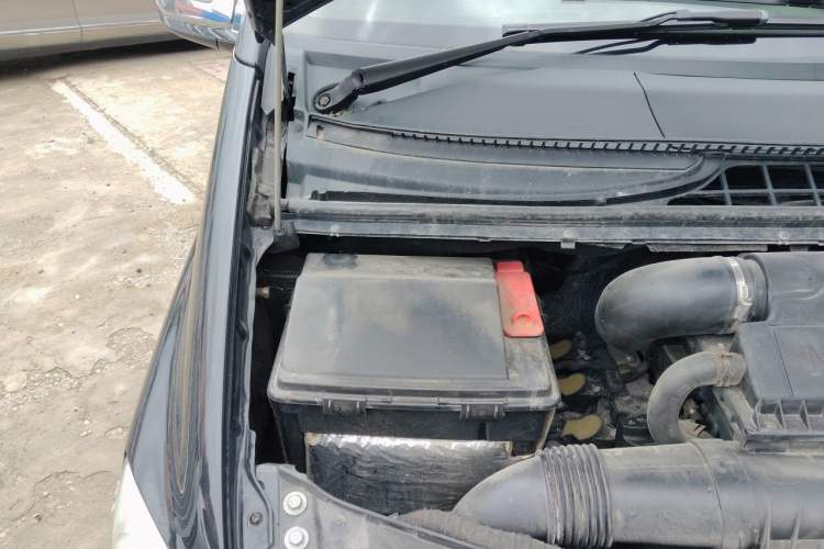 Used Mercedes-Benz Viano 2015 3.0L Partner Edition Engine Bay Right