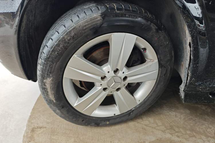 Used Mercedes-Benz Viano 2015 3.0L Partner Edition Exterior 2