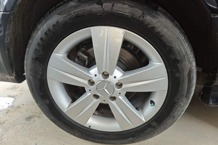Used Mercedes-Benz Viano 2015 3.0L Partner Edition Exterior 3