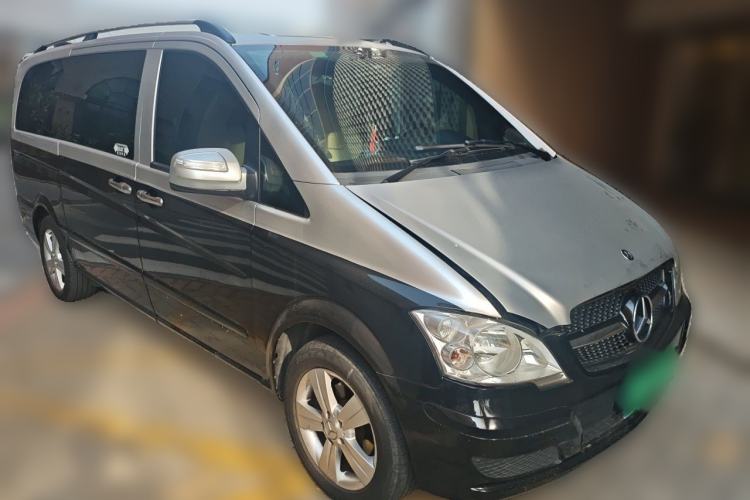 Used Mercedes-Benz Viano 2015 3.0L Partner Edition Front Right 45 Deg