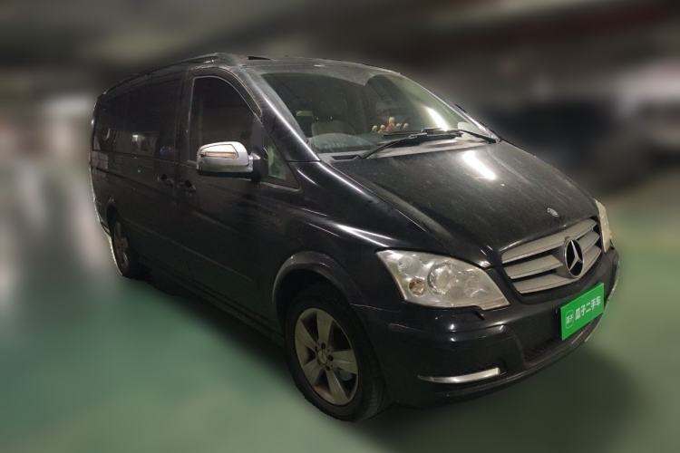Used Mercedes-Benz Viano 2015 3.0L Partner Edition Front Right 45 Deg