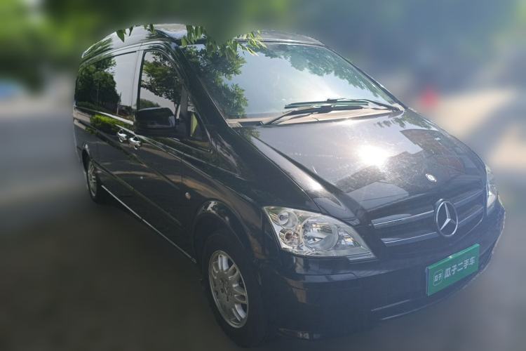 Used Mercedes-Benz Viano 2015 3.0L Partner Edition Front Right 45 Deg