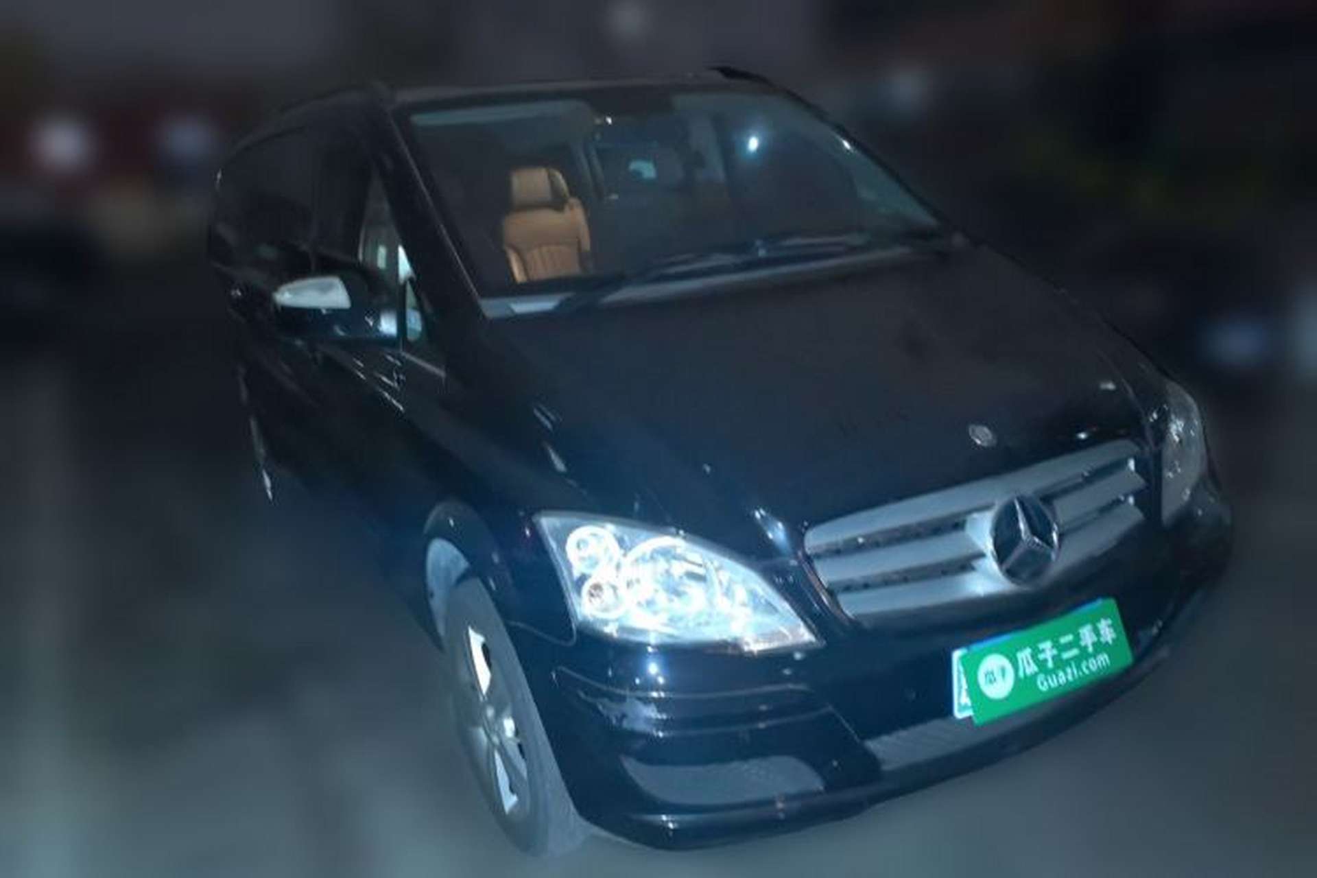 Used Mercedes-Benz Viano 2015 3.0L Partner Edition Front Right 45 Deg