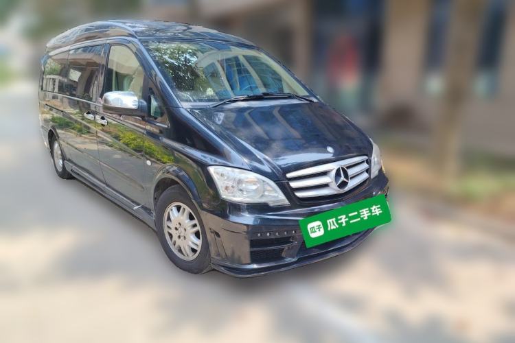 Used Mercedes-Benz Viano 2015 3.0L Partner Edition Front Right 45 Deg