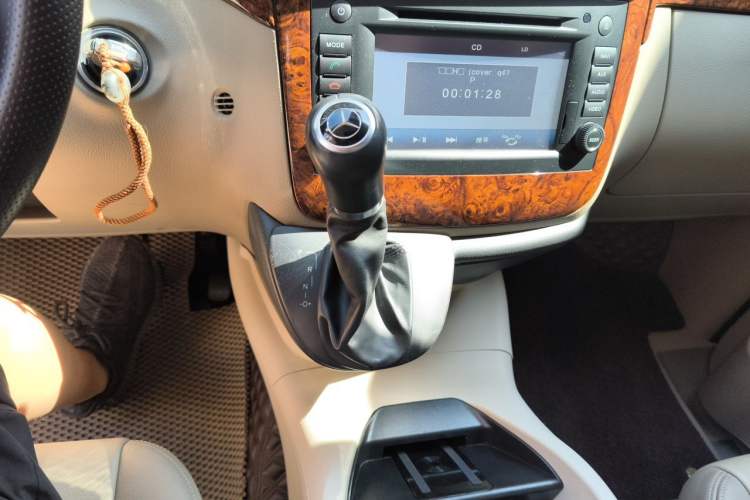 Used Mercedes-Benz Viano 2015 3.0L Partner Edition Gear Lever