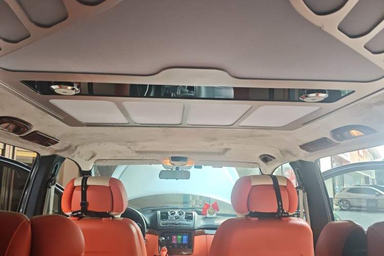 Used Mercedes-Benz Viano 2015 3.0L Partner Edition Headliner