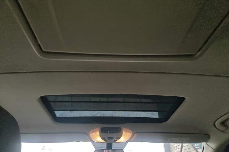 Used Mercedes-Benz Viano 2015 3.0L Partner Edition Headliner