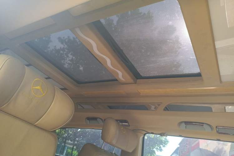 Used Mercedes-Benz Viano 2015 3.0L Partner Edition Headliner