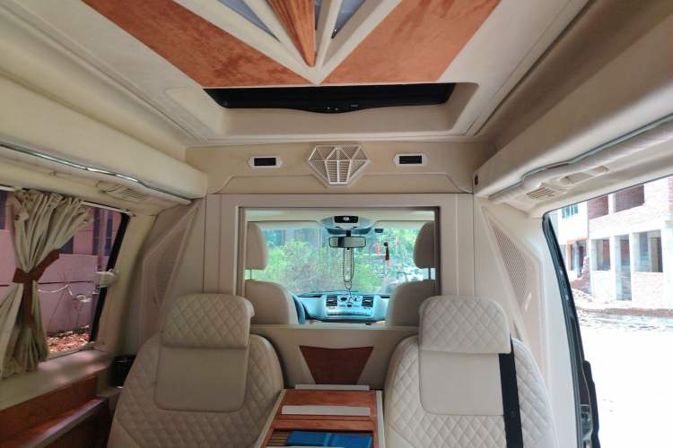 Used Mercedes-Benz Viano 2015 3.0L Partner Edition Headliner