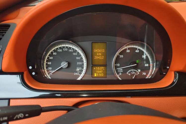 Used Mercedes-Benz Viano 2015 3.0L Partner Edition Instrument Cluster