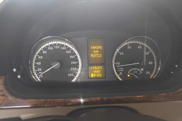 Used Mercedes-Benz Viano 2015 3.0L Partner Edition Instrument Cluster