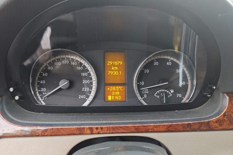 Used Mercedes-Benz Viano 2015 3.0L Partner Edition Instrument Cluster