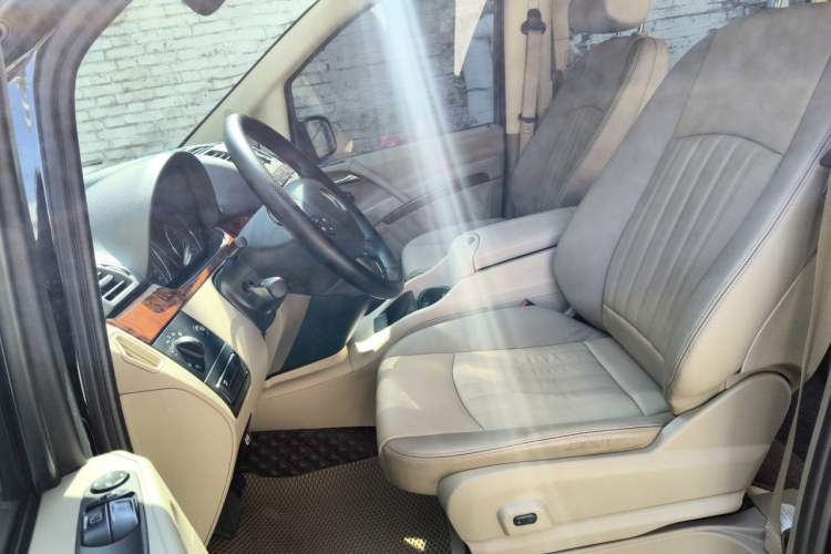 Used Mercedes-Benz Viano 2015 3.0L Partner Edition Left Front Seat