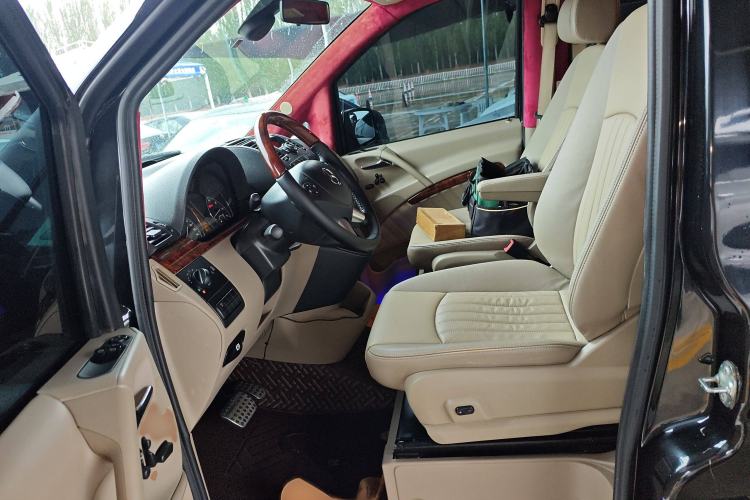 Used Mercedes-Benz Viano 2015 3.0L Partner Edition Left Front Seat