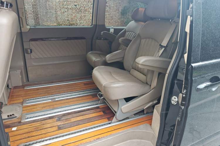 Used Mercedes-Benz Viano 2015 3.0L Partner Edition Left Rear Seat