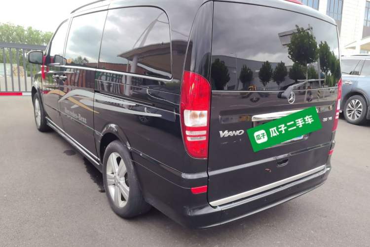 Used Mercedes-Benz Viano 2015 3.0L Partner Edition Rear Left 45 Deg
