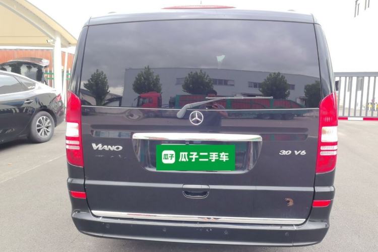Used Mercedes-Benz Viano 2015 3.0L Partner Edition Rear