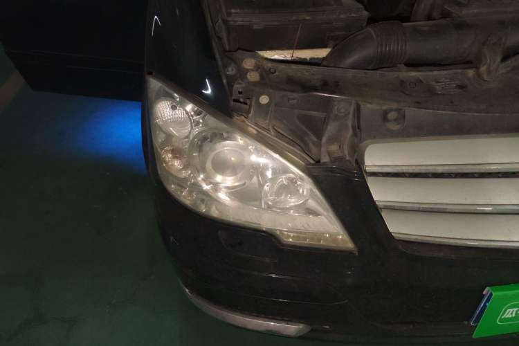 Used Mercedes-Benz Viano 2015 3.0L Partner Edition Right Front Headlight