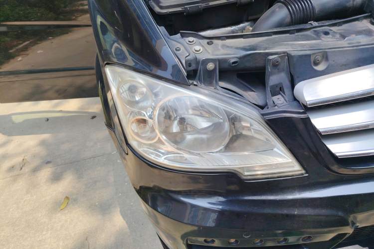Used Mercedes-Benz Viano 2015 3.0L Partner Edition Right Front Headlight