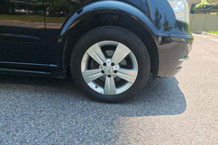 Used Mercedes-Benz Viano 2015 3.0L Partner Edition Right Front Wheel Hub