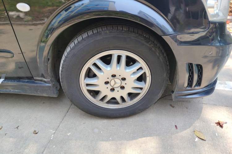 Used Mercedes-Benz Viano 2015 3.0L Partner Edition Right Front Wheel Hub