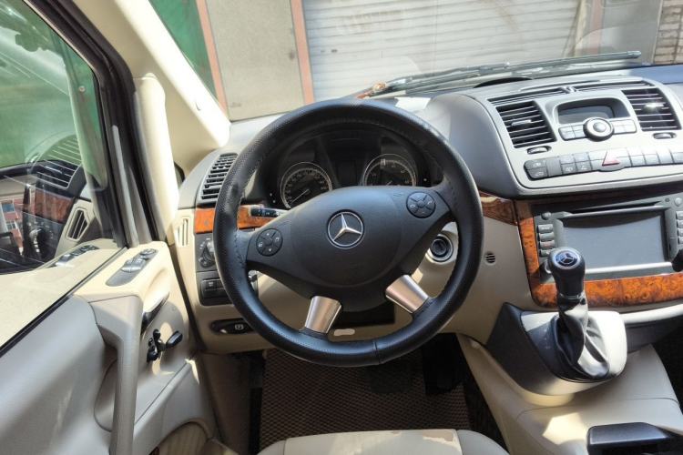 Used Mercedes-Benz Viano 2015 3.0L Partner Edition Steering Wheel