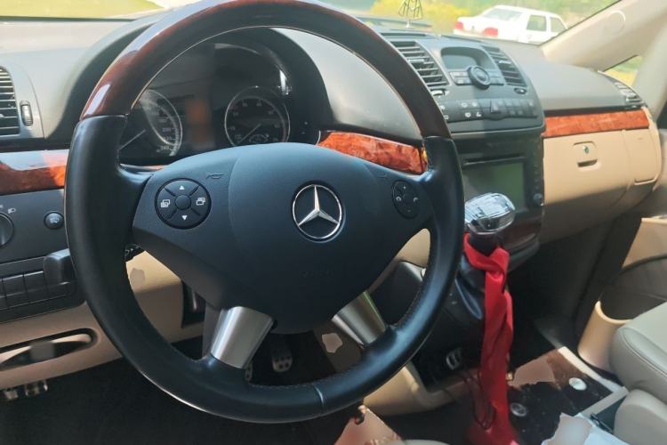 Used Mercedes-Benz Viano 2015 3.0L Partner Edition Steering Wheel
