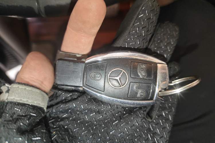 Used Mercedes-Benz Viano 2015 3.0L Partner Edition Vehicle Key