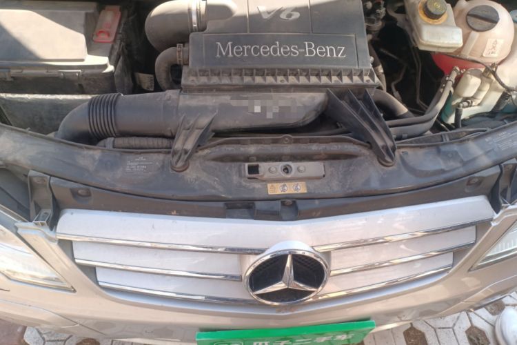 Used Mercedes-Benz Viano 2015 3.0L Partner Edition Engine Bay