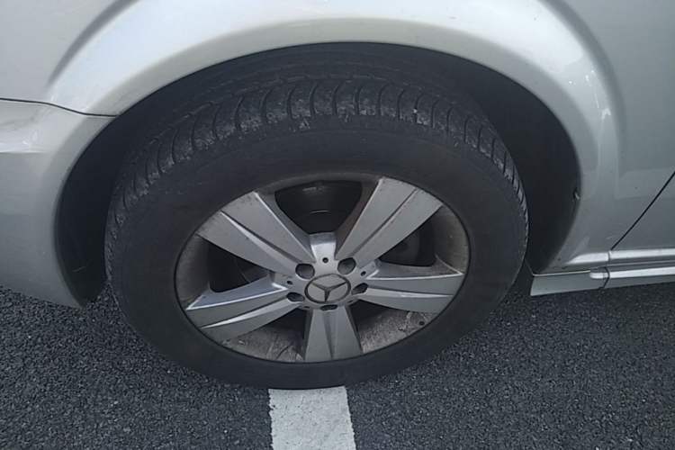 Used Mercedes-Benz Viano 2015 3.0L Partner Edition Left Front Wheel Hub