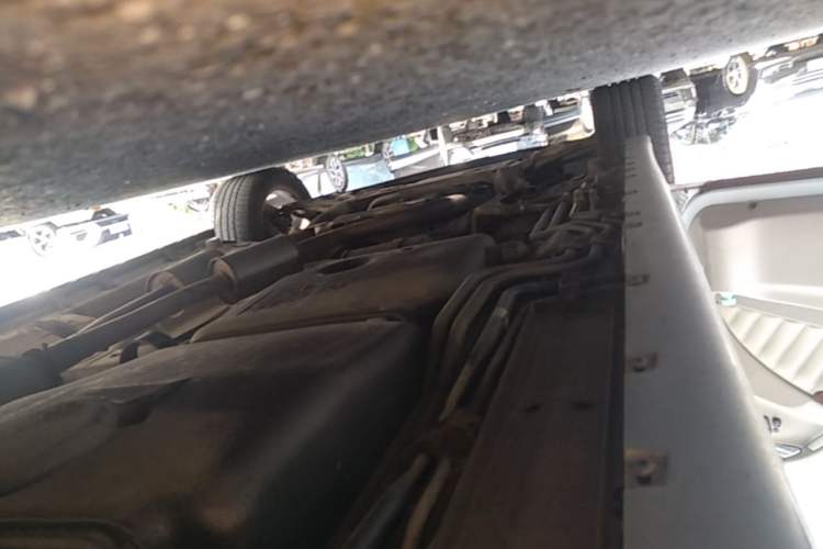 Used Mercedes-Benz Viano 2015 3.0L Partner Edition Left Side Sill
