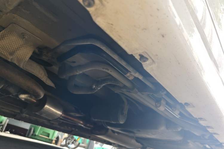 Used Mercedes-Benz Viano 2015 3.0L Partner Edition Chassis Front Left